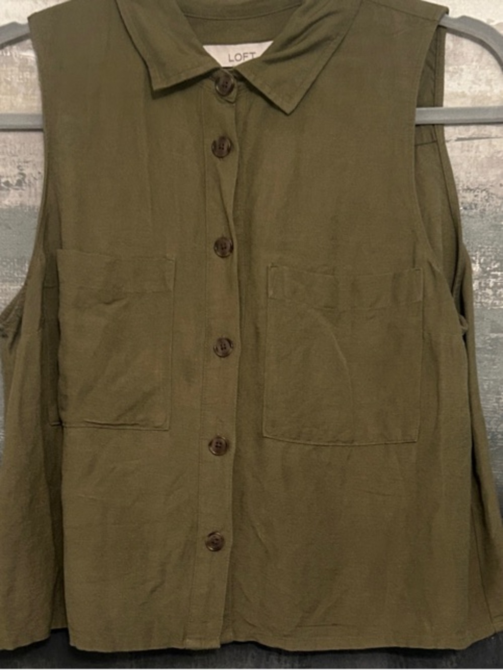 LOFT Olive Green Button-Front Collared Top